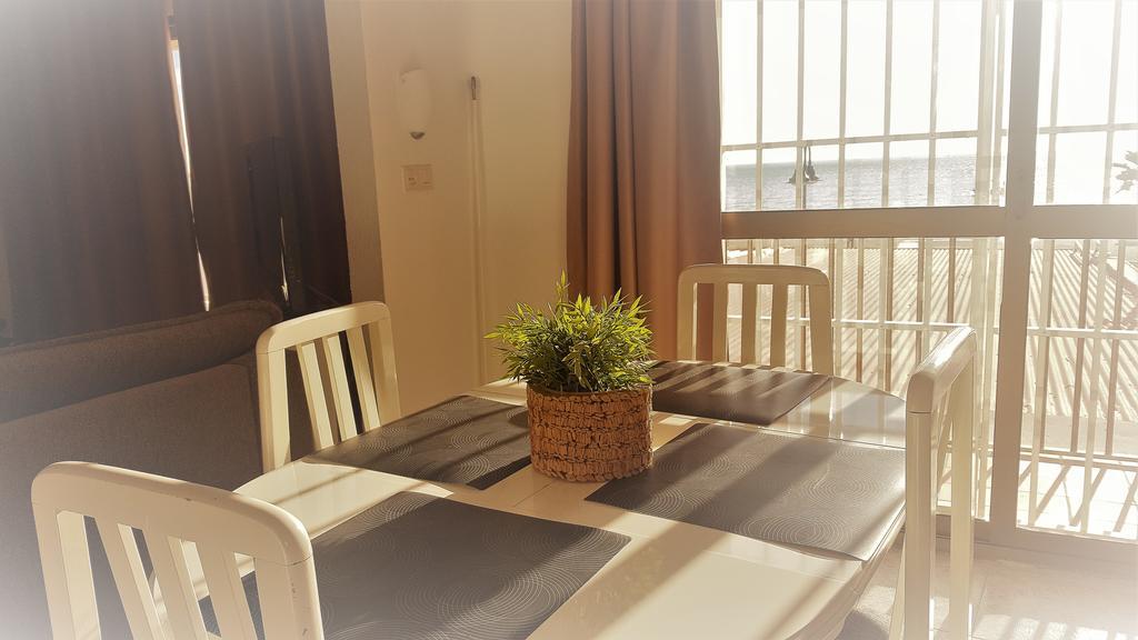 Apartamentos Casa Blanca 托雷莫利诺斯 外观 照片